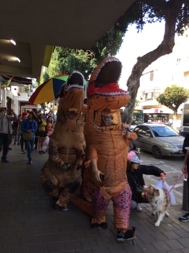 Des Tyrannosaures Rex s’invitent à Tel Aviv